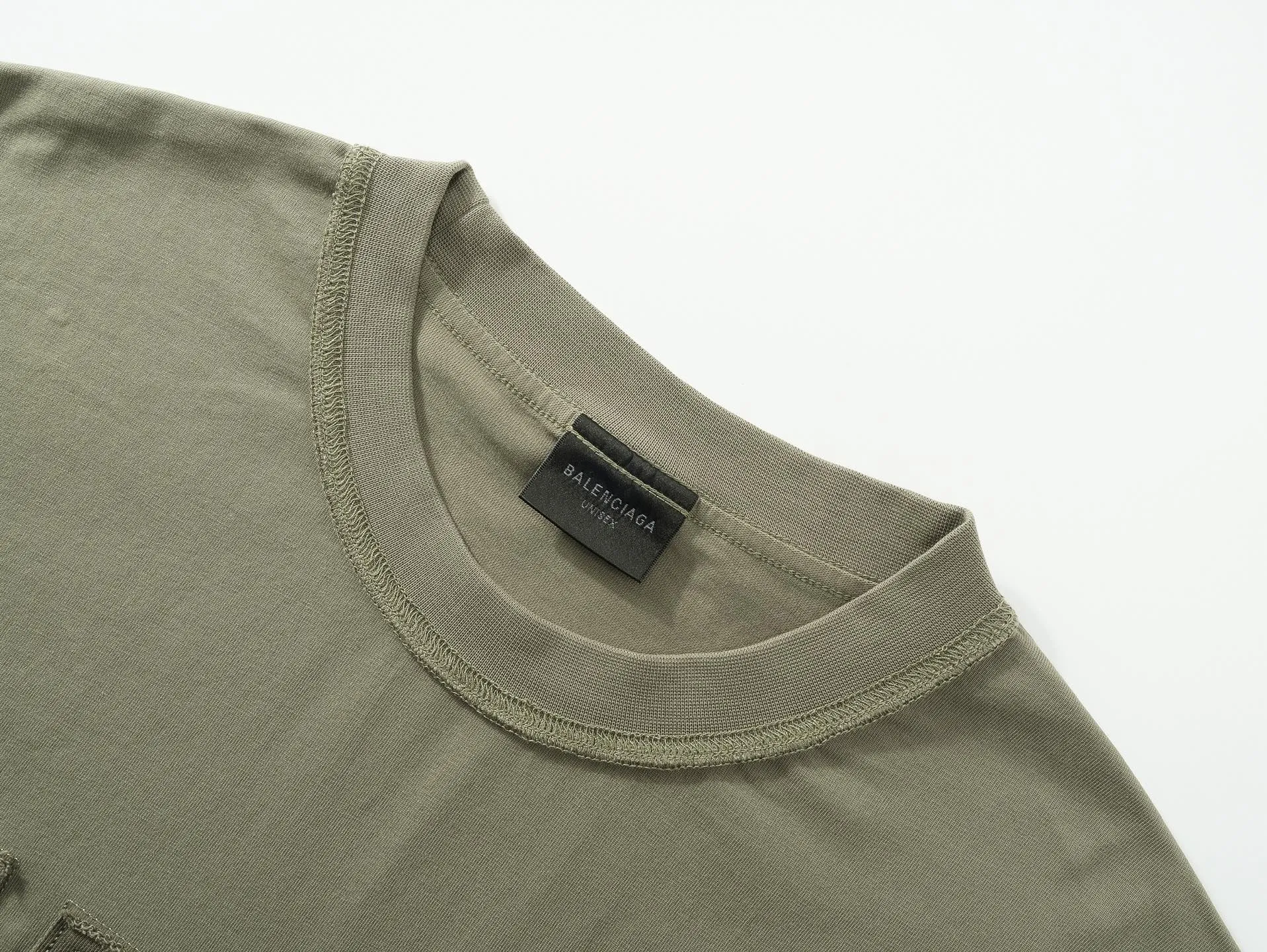 【 . Quality】BALENCI*GA/ #2025New Arrival LOGO T ， ， ， ZP 、 260 ， . ， 。 。Classic LOGO 。 。 , OS . Same Style ：BL 253639 ： ， ，Green Size：XS S M L